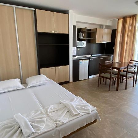 Holiday Apartments Grand Kamelia Сонячний Берег Екстер'єр фото