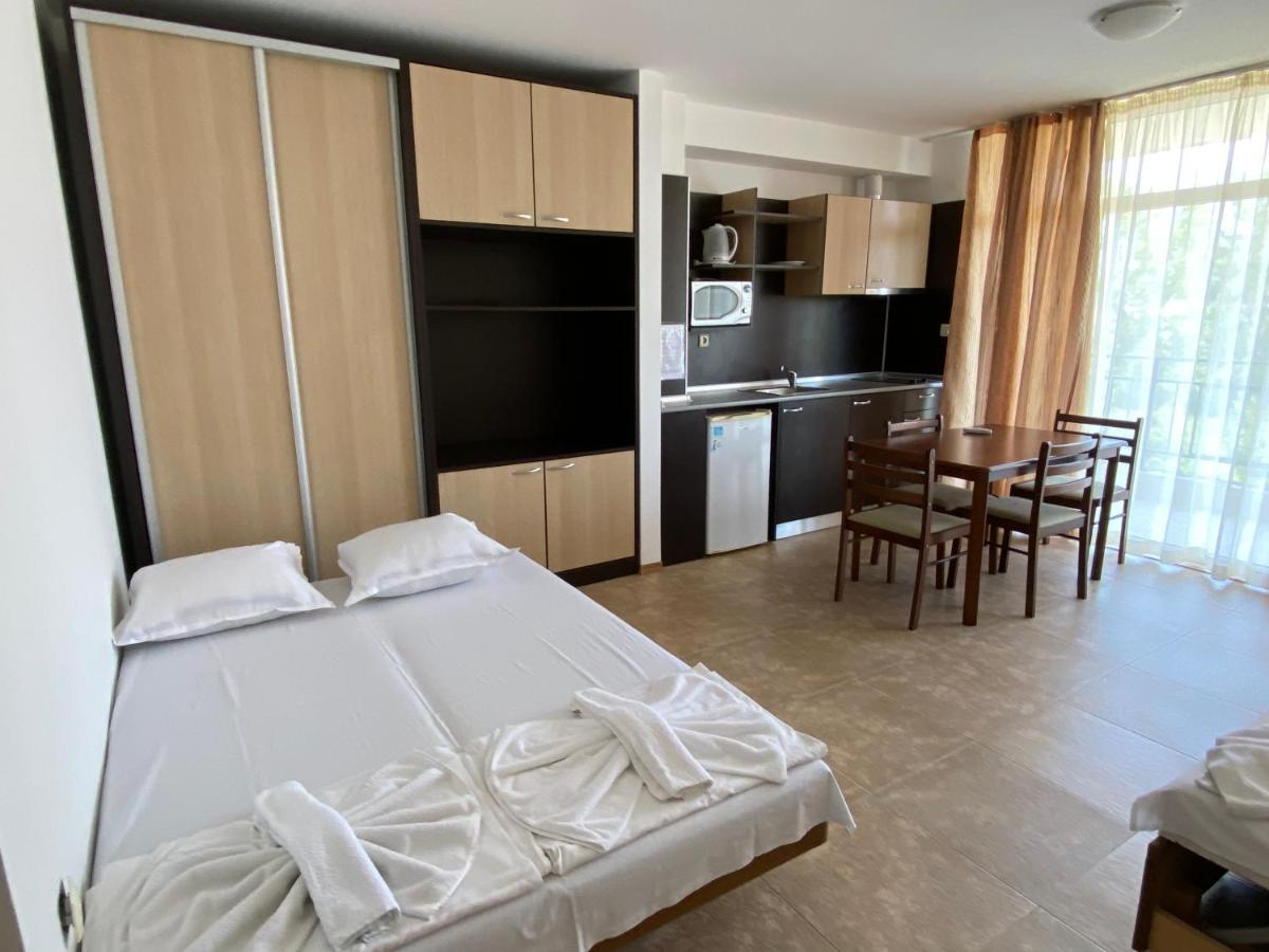 Holiday Apartments Grand Kamelia Сонячний Берег Екстер'єр фото