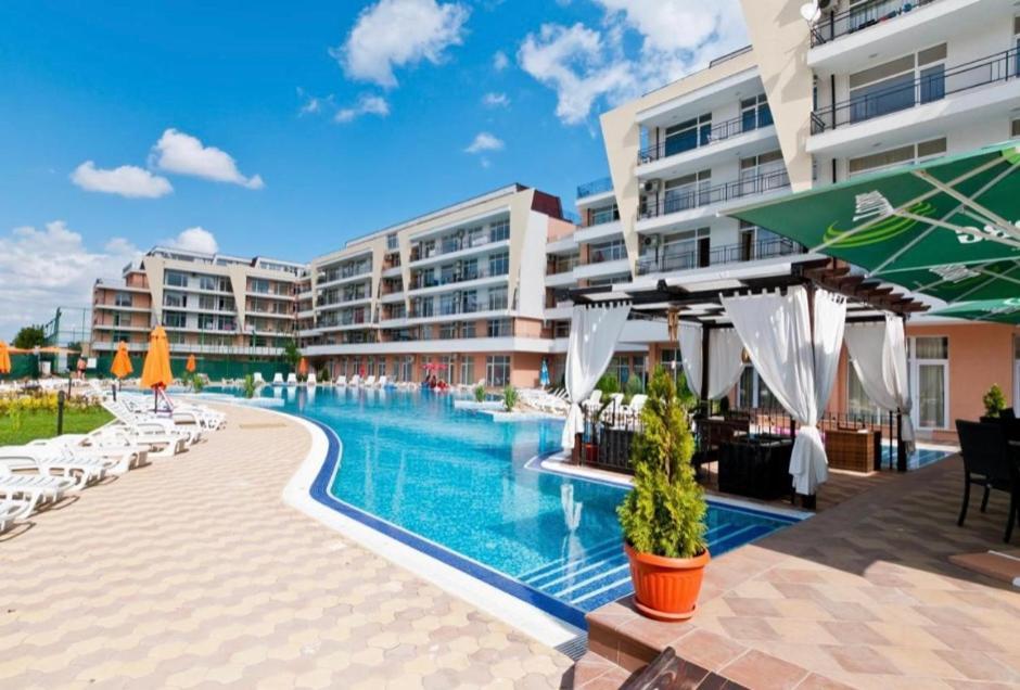 Holiday Apartments Grand Kamelia Сонячний Берег Екстер'єр фото