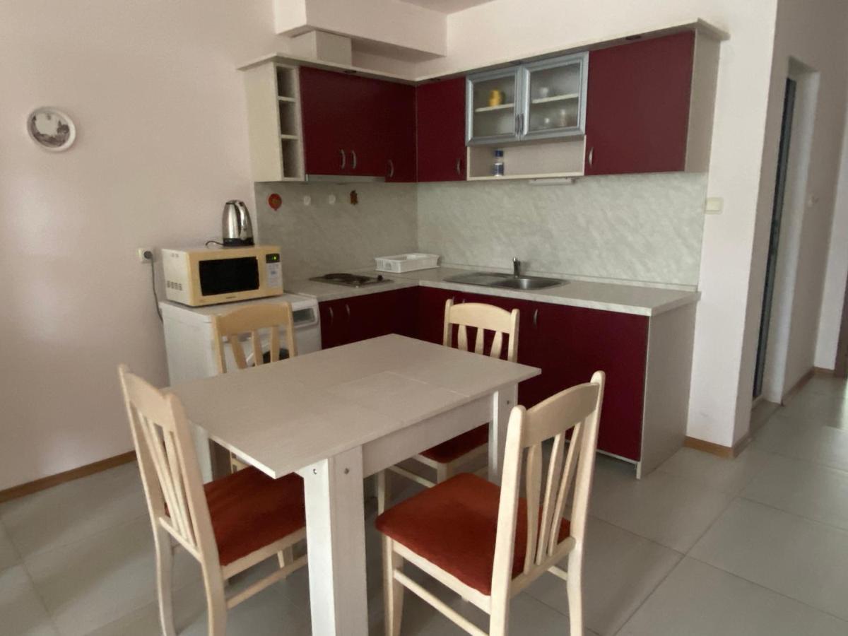 Holiday Apartments Grand Kamelia Сонячний Берег Екстер'єр фото