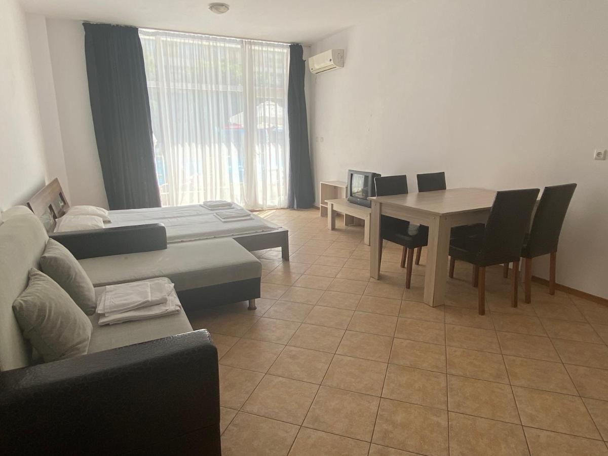 Holiday Apartments Grand Kamelia Сонячний Берег Екстер'єр фото